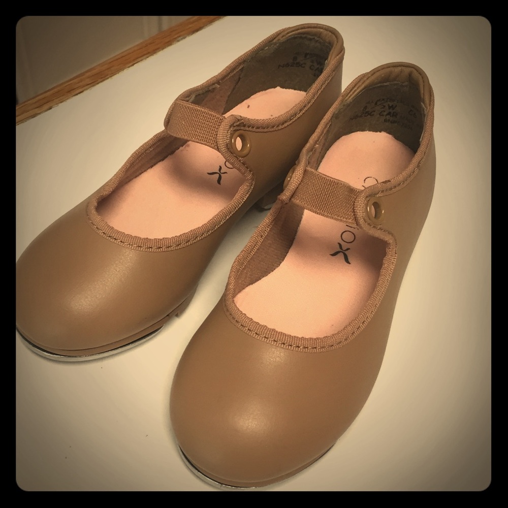 Girl’s Tan Tap shoes